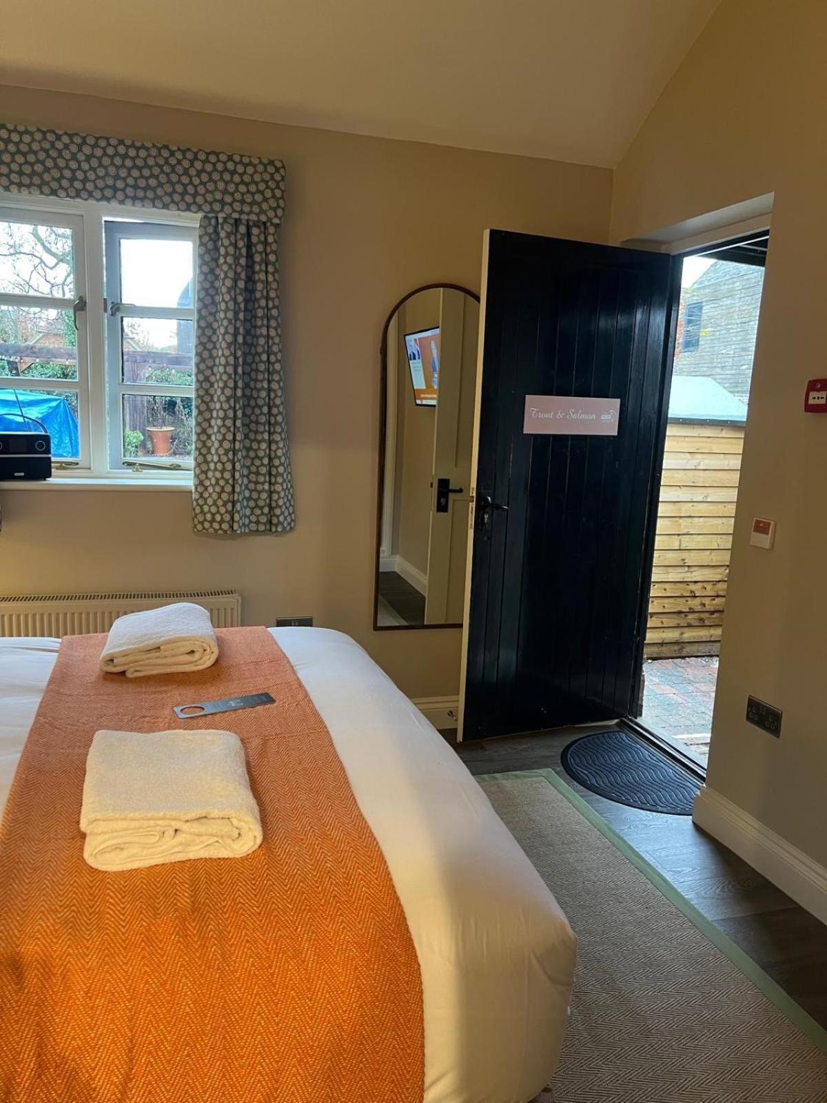 The Peat Spade Inn Stockbridge  Extérieur photo